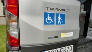 samochód do przewozu osób niepełnosprawnych - door-to-door